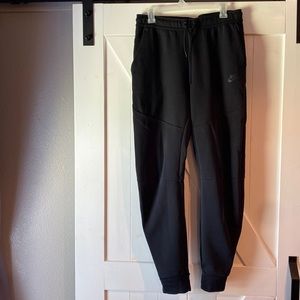 Nike tech fleece joggers men’s medium tall excellent condition